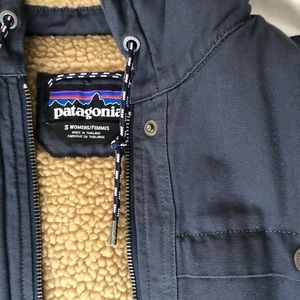 Patagonia women’s insulated  Prairie Dawn Parka